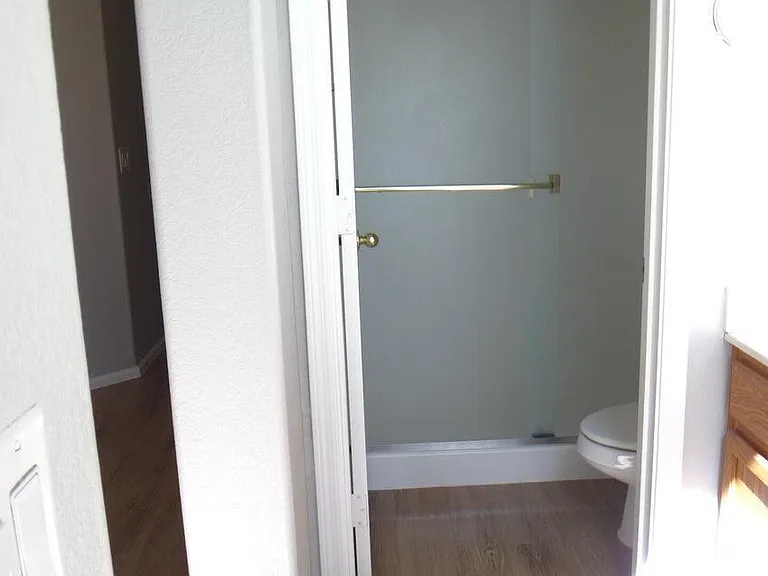 12425 W Missouri Ave — Photo 24
