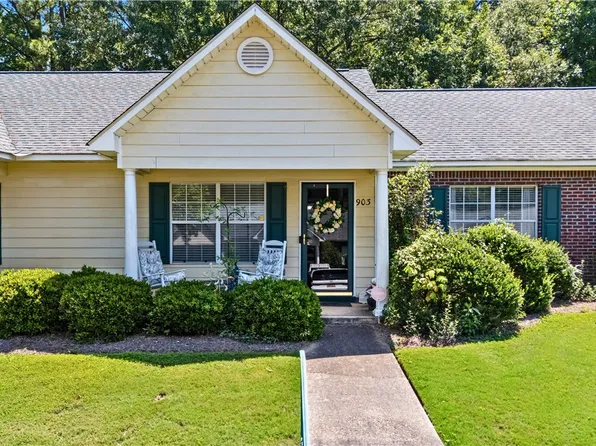 500 Waverly Pl, Opelika, AL 36801