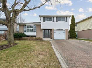 12 Ferndale Cres, Brampton, ON L6W 1E9
