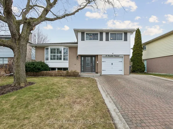 12 Ferndale Cres, Brampton, ON L6W 1E9