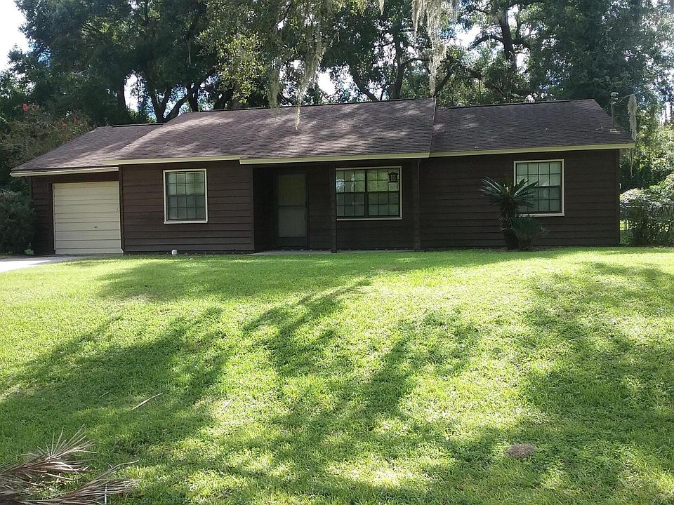 1st image of 2347 NE 10th Ct