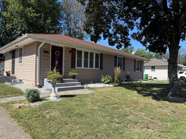 6331 Perry Ave N, Brooklyn Center, MN 55429