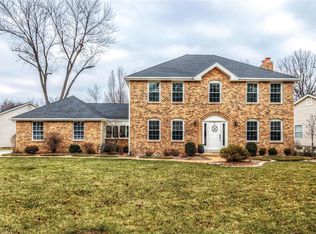 1918 Bentwood Ct, Chesterfield, MO 63005