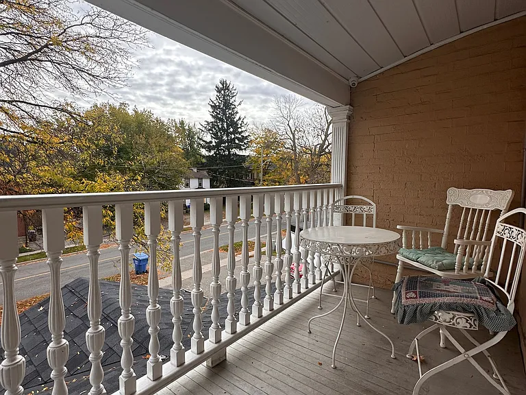 50 Nelson St W #4 — Photo 20