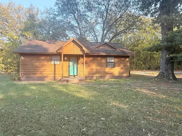906 N 2nd St, Augusta, AR 72006