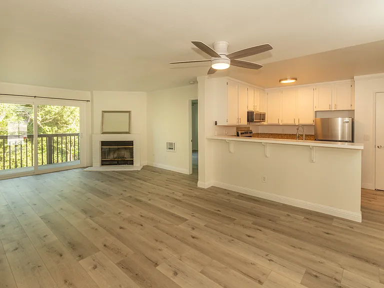 3503 Caminito Sierra #202 — Photo 7