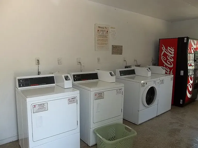 110 S Avenue M — Photo 19