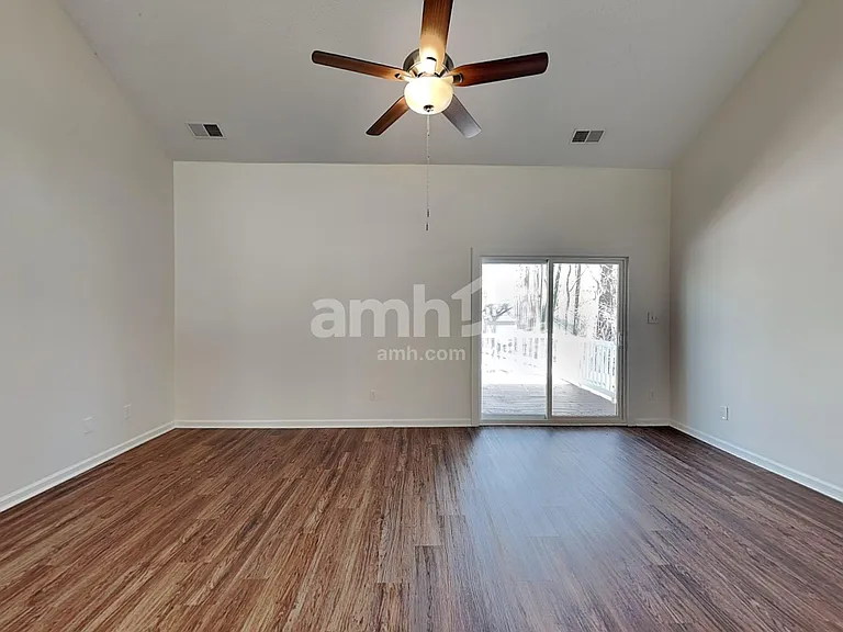 4415 Hounds Run Dr — Photo 6