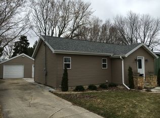 719 E South St, Beaver Dam, WI 53916