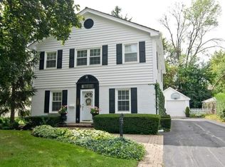 920 Rolling Pass, Glenview, IL 60025