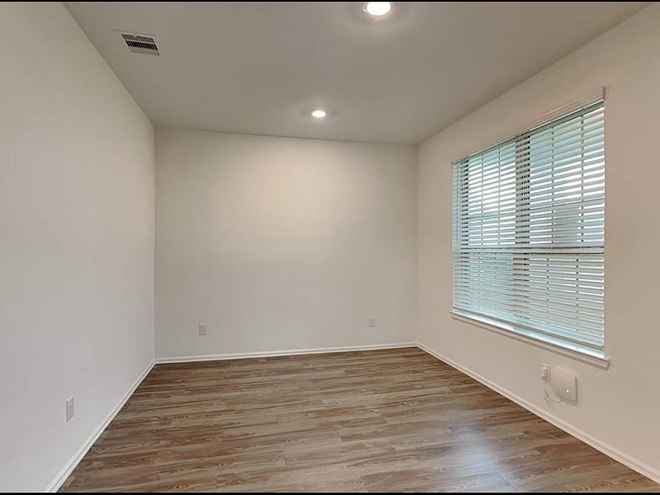 1st image of 588 Pecan Landing Ln #24-2007