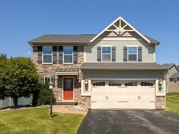 127 Brinan Fields Run, Manlius, NY 13104