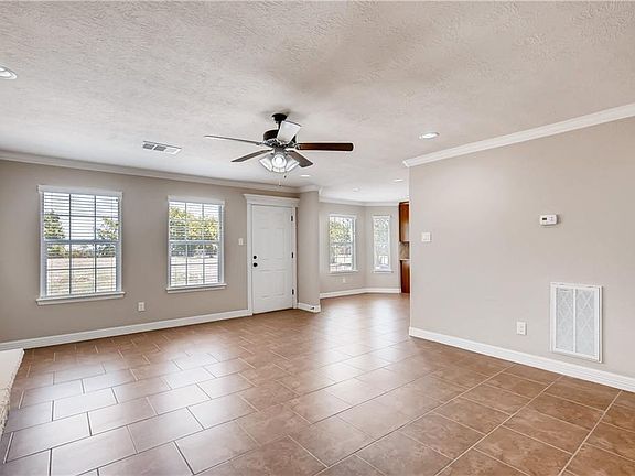 5th image of 226 Green Pasture Dr