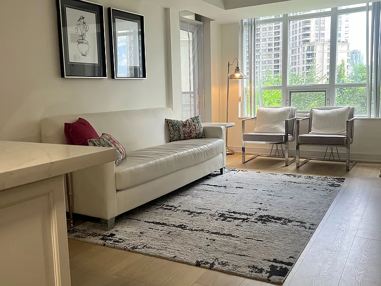 330 Burnhamthorpe Rd W #408 — Photo 3