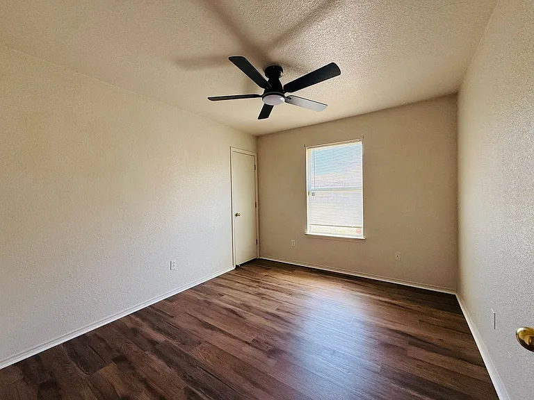 2801B Lucille Dr — Photo 10