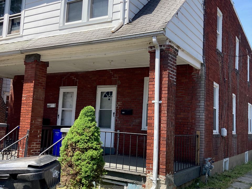 1st image of 800 S 27th St