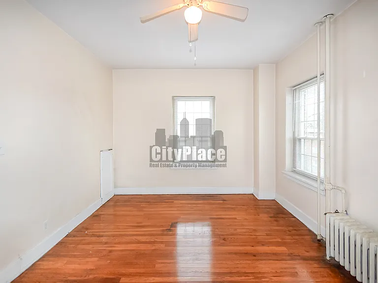 3541 N Meridian St — Photo 9