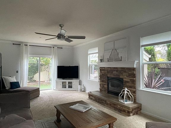 5th image of 107 Izant Ct