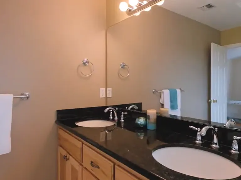 34161 Riverside Dr SW — Photo 16