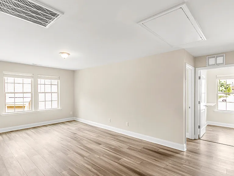 118 Hemlock Green Ln — Photo 18