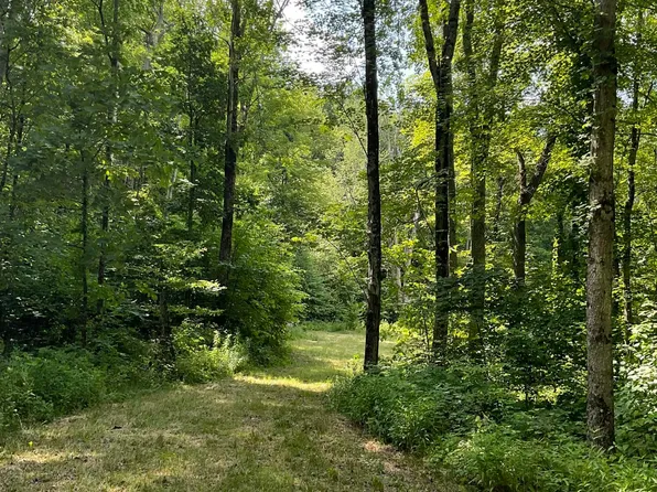8 Stone Ridge Rd, Stockbridge, MA 01262