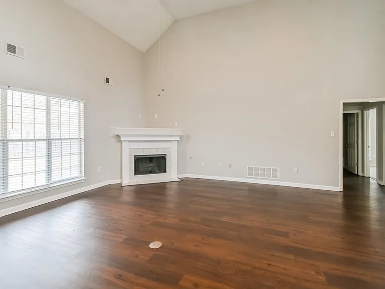 5678 Kuykendall Dr — Photo 5