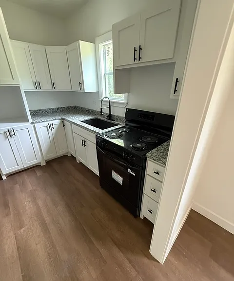 1528 S 1st St — Photo 12