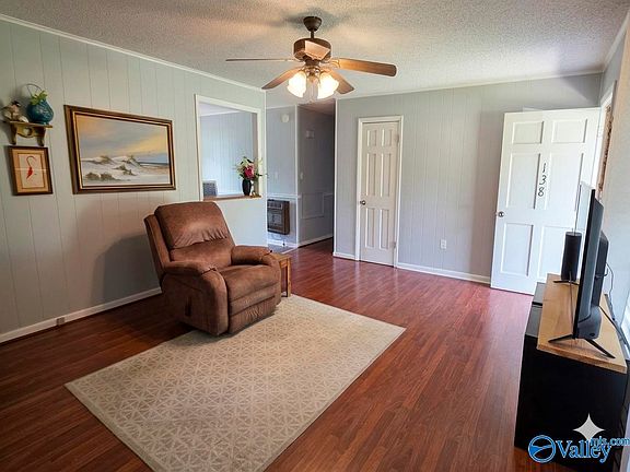 4th image of 138 Lynn Dr