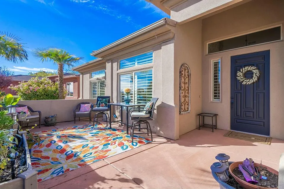 3 bed, 2.5 bath, 1822 sqft, $2,375 — Photo 2
