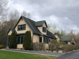 20 Hillside Dr, Peru, NY 12972