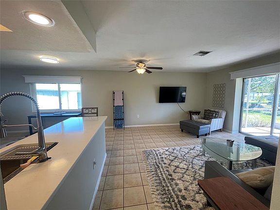 5th image of 1774 Mova St