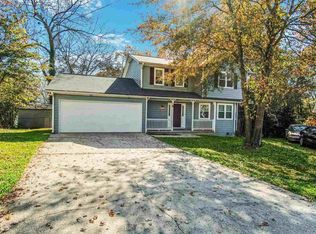 441 Jaywood Dr, Stone Mountain, GA 30083