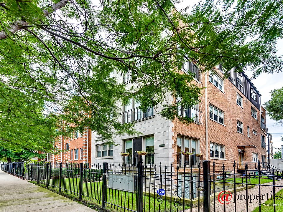 1st image of 1540 N Claremont Ave APT 2