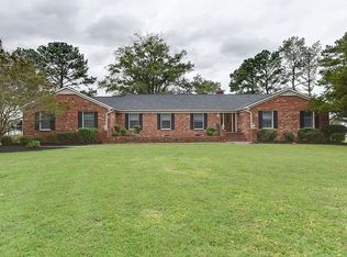 26 Wagner Rd, Poquoson, VA 23662