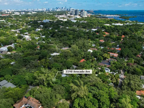 3598 Avocado Ave, Miami, FL 33133