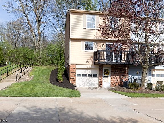 2nd image of 91 Quaker Ridge Dr