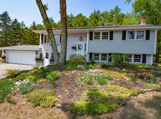 8 Hazen Rd, Bedford, NH 03110