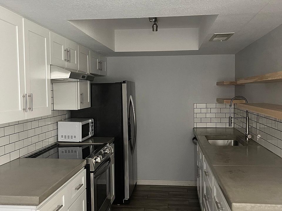 1st image of 1230 N 85th Pl