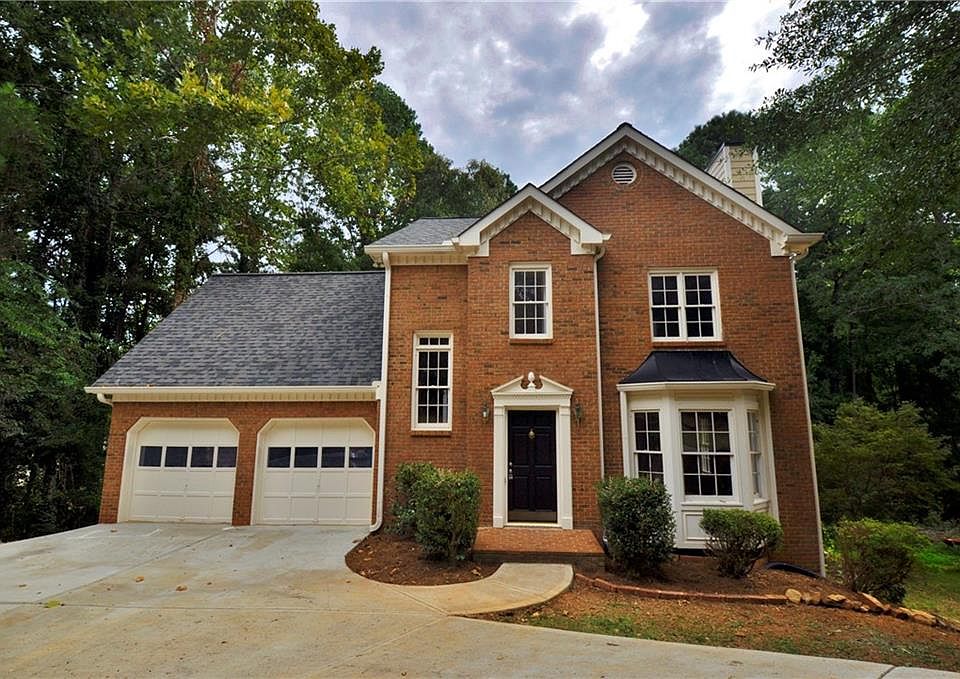 1st image of 4846 Helga Way NE