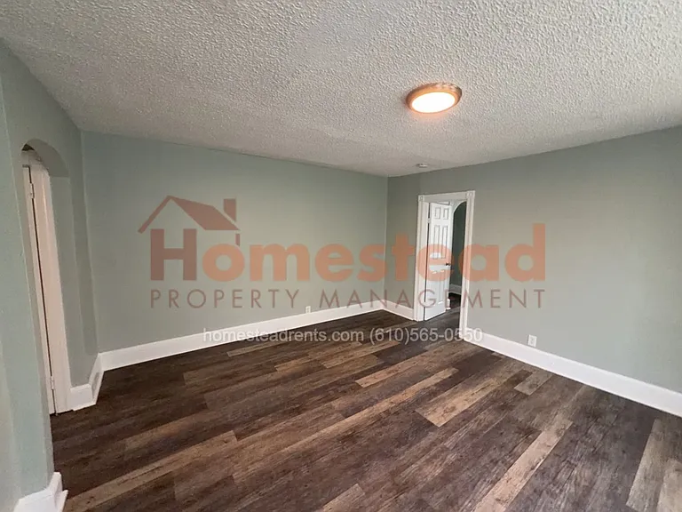 35 Roberta Avenue — Photo 8