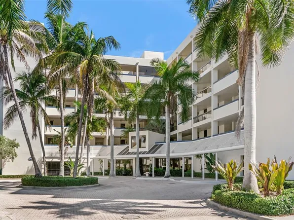 1932 HARBOURSIDE DRIVE #214, LONGBOAT KEY, FL 34228