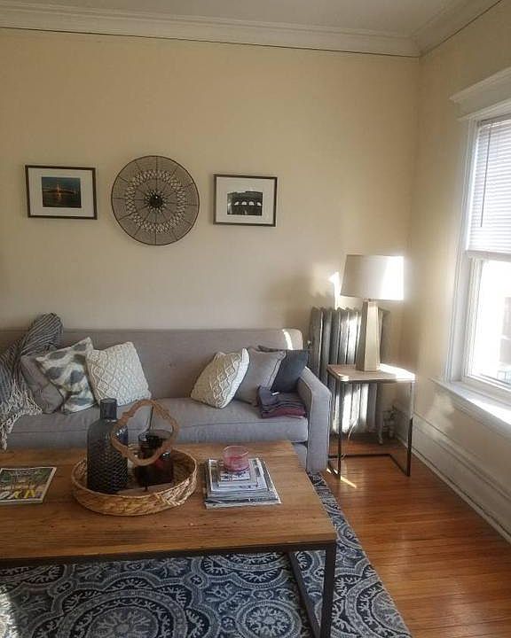 1st image of 3702 N Wilton Ave #2