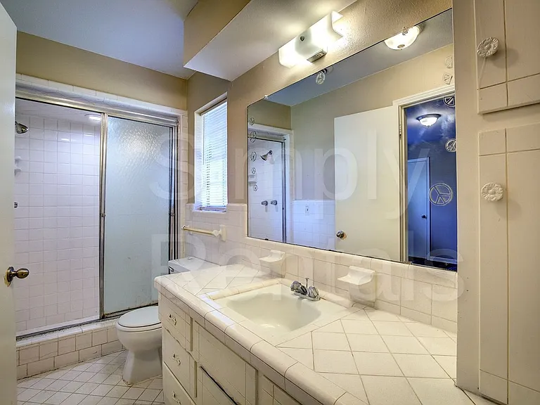 6426 Chapman Dr — Photo 37