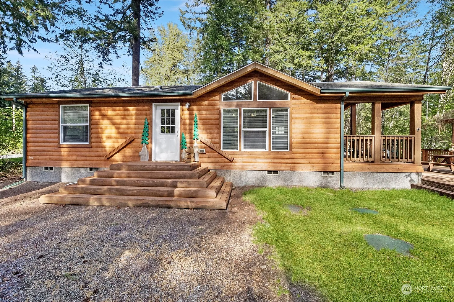 259 Paradise Drive photo 1
