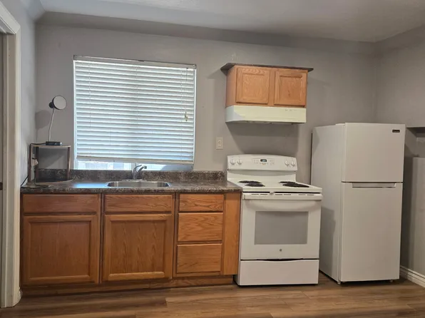 2102 Gambier Dr, Pomona, CA 91766