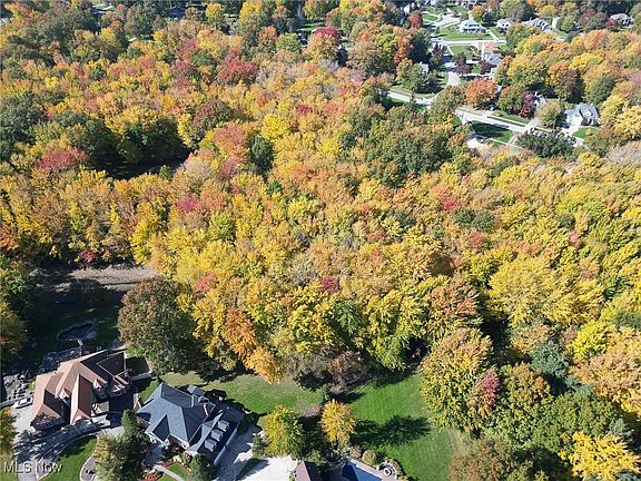 4th image of Hilliard Blvd