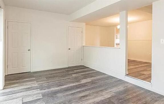 2nd image of 8711 East Grv