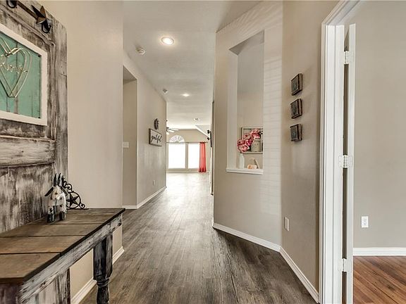 4th image of 6224 Creekhaven Ct