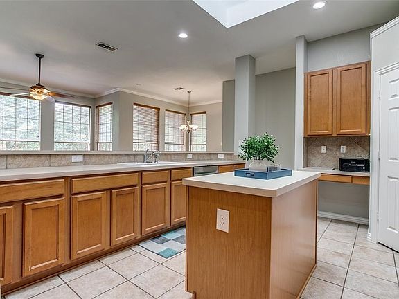 4th image of 7933 Stansfield Dr