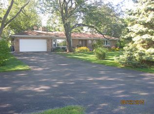 15W629 79th St, Burr Ridge, IL 60527